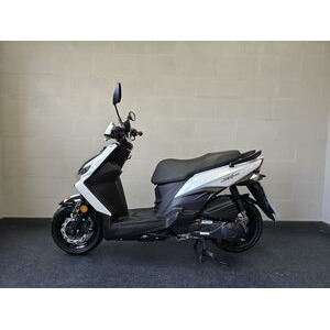 SYM Jet 4 RX 125 E5 click to zoom image