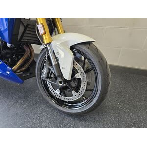 BMW F 900 R click to zoom image