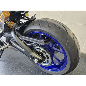 YAMAHA MT-09 SP click to zoom image