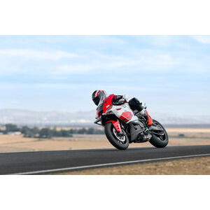 YAMAHA YZF R9 70th Anniversary click to zoom image