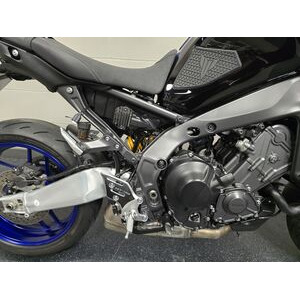YAMAHA MT-09 SP click to zoom image