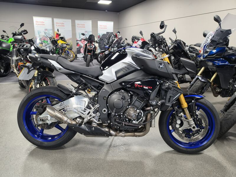 YAMAHA MT-10 SP click to zoom image