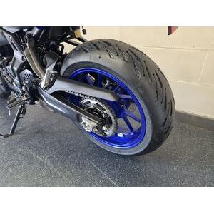 YAMAHA MT-07 click to zoom image