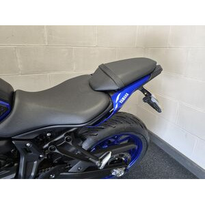YAMAHA MT-07 click to zoom image