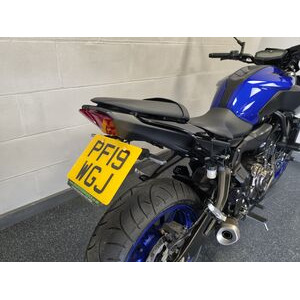 YAMAHA MT-07 click to zoom image