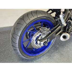 YAMAHA MT-07 click to zoom image