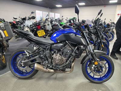 YAMAHA MT-07