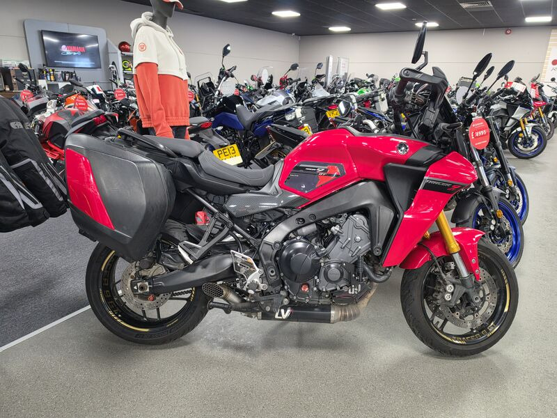 YAMAHA Tracer 9 GT click to zoom image