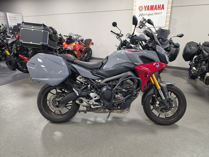 YAMAHA Tracer 900 GT click to zoom image
