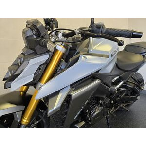 SUZUKI GSXS 1000 click to zoom image