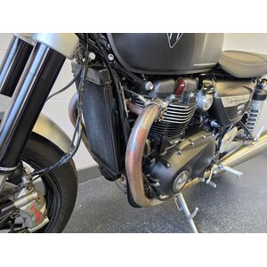 TRIUMPH Speed Twin 1200 click to zoom image