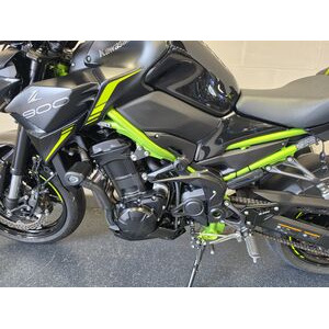 KAWASAKI Z900 ZR click to zoom image