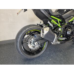 KAWASAKI Z900 ZR click to zoom image