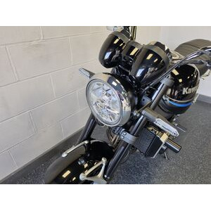 KAWASAKI Z900 RS click to zoom image