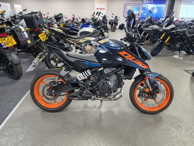 KTM 125 Duke