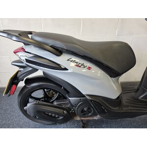 PIAGGIO Liberty 125 S ABS click to zoom image